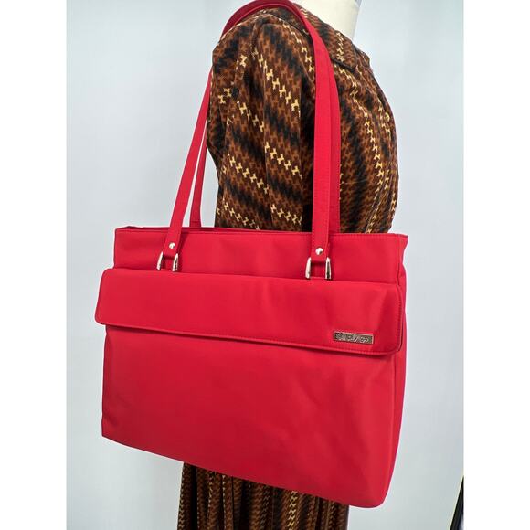 SimplyGo Large Red Shoulder Tote Bag with Acessories NEW - Picture 2 of 7